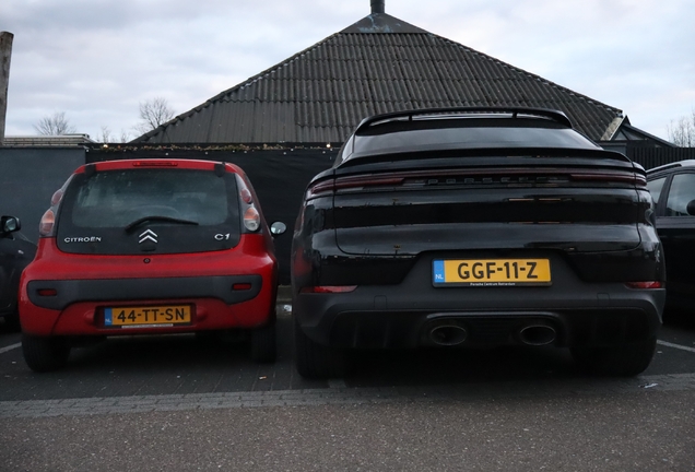 Porsche Cayenne Coupé Turbo E-Hybrid