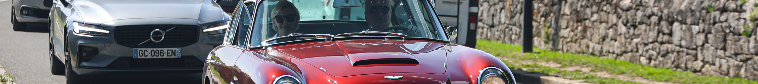 Aston Martin DB6 MKI
