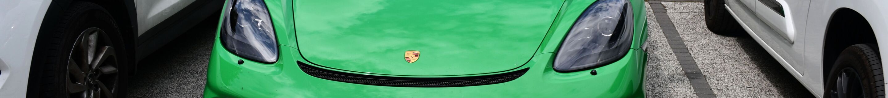 Porsche 718 Cayman GT4