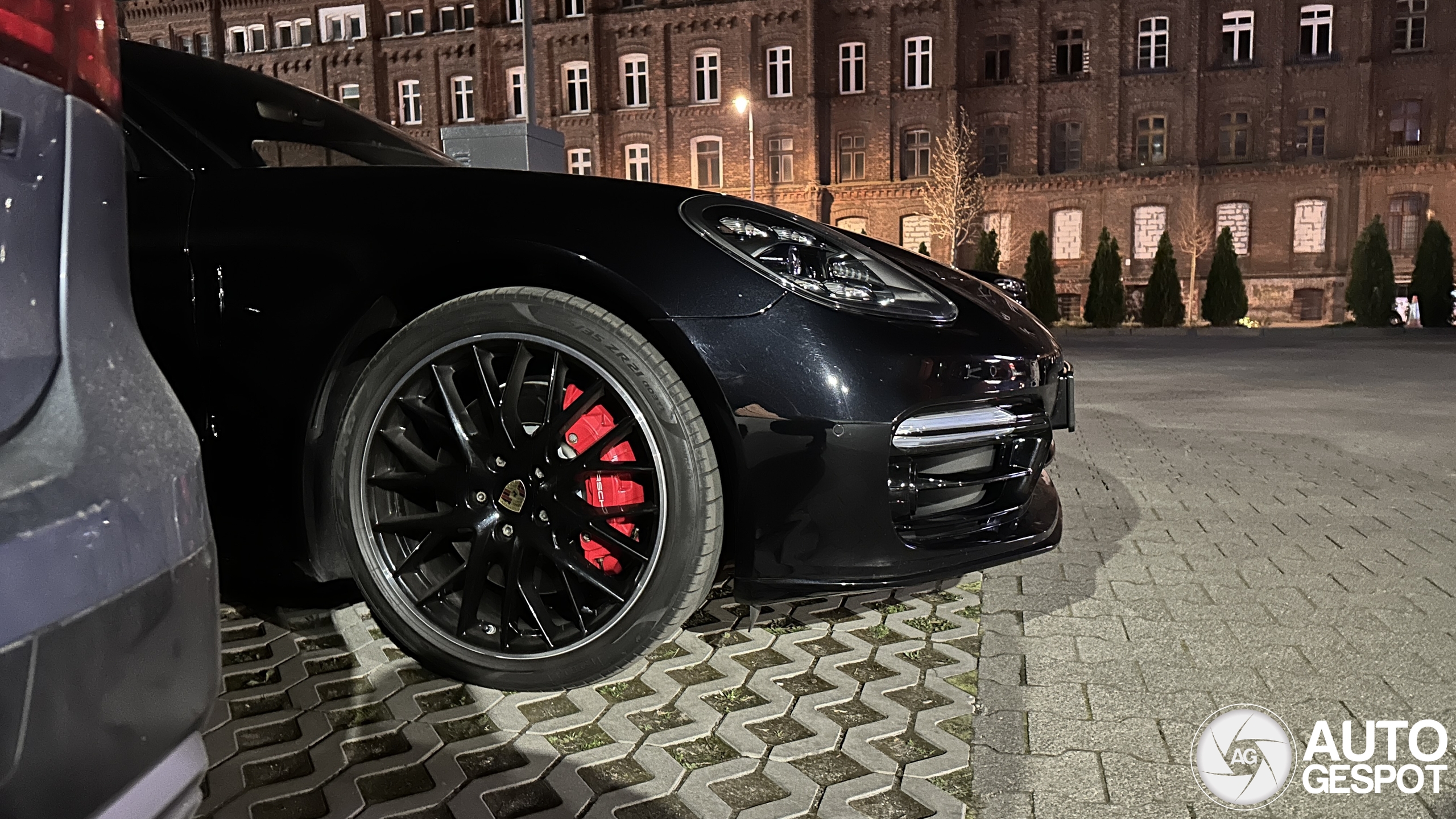 Porsche 971 Panamera GTS MkI