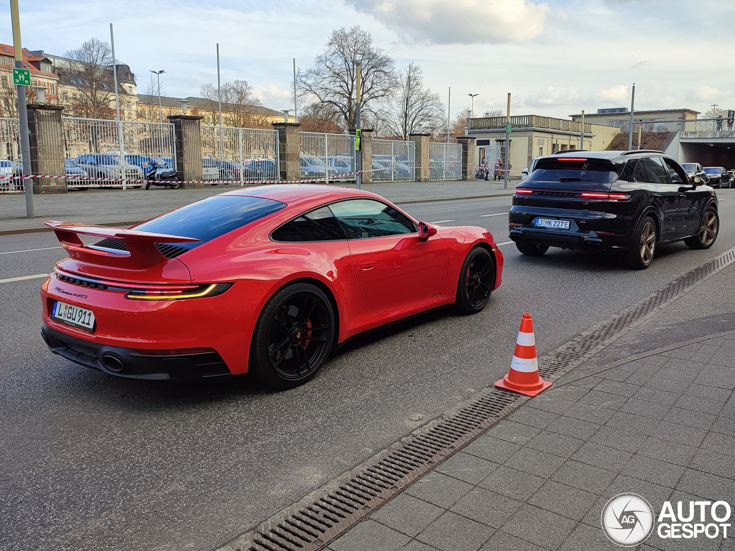 Porsche 992 Carrera 4 GTS