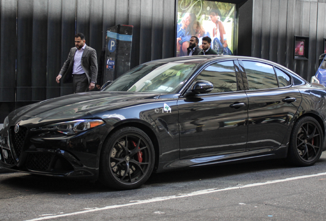 Alfa Romeo Giulia Quadrifoglio 2023