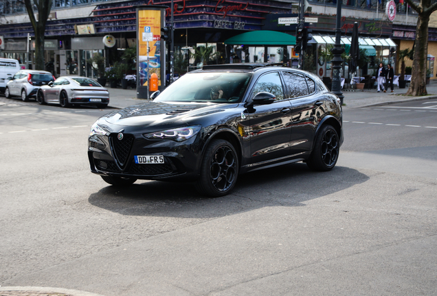 Alfa Romeo Stelvio Quadrifoglio 2023