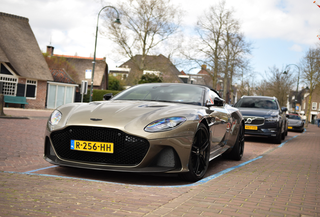 Aston Martin DBS Superleggera Volante
