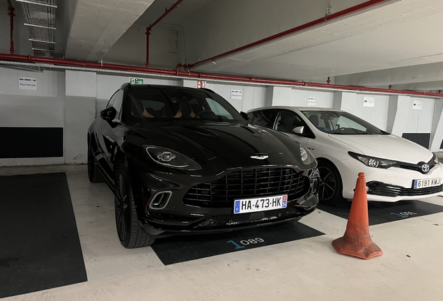 Aston Martin DBX