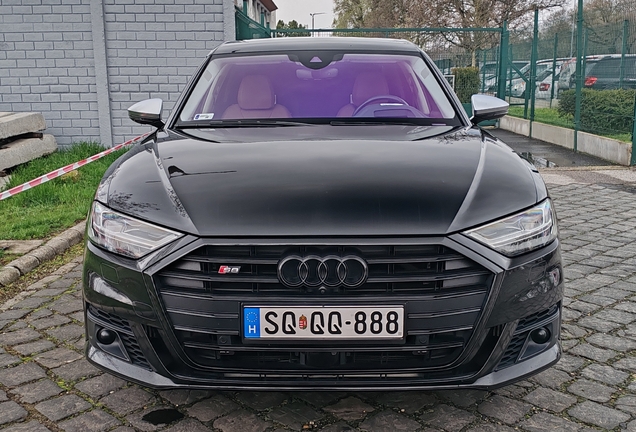 Audi S8 D5