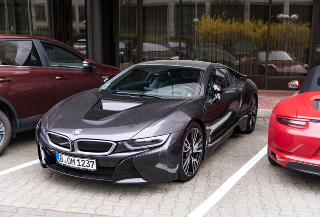 BMW i8