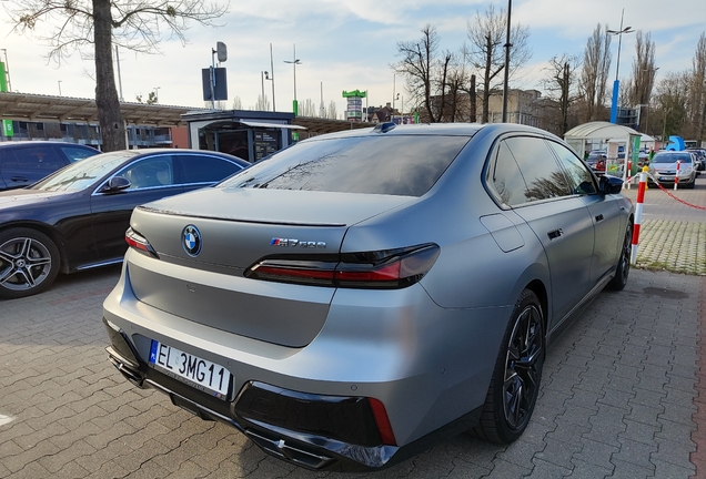 BMW M760e xDrive