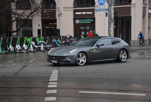 Ferrari FF