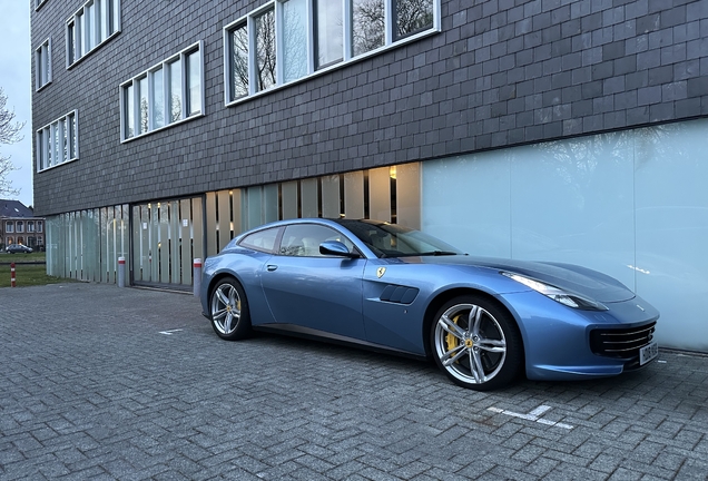 Ferrari GTC4Lusso T