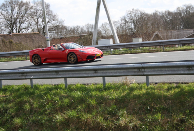 Ferrari Scuderia Spider 16M