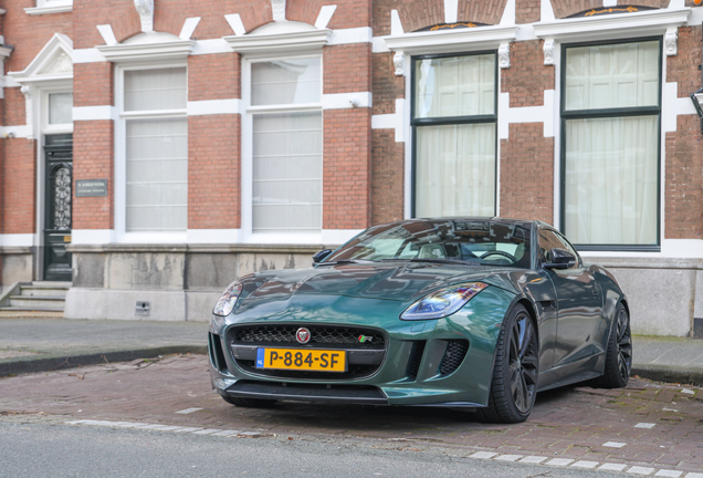Jaguar F-TYPE R Coupé