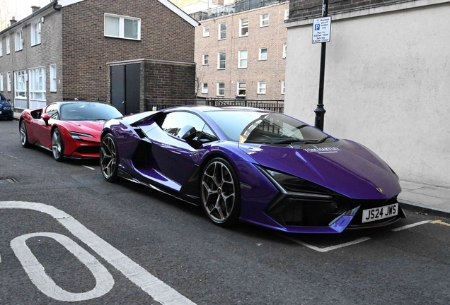 Lamborghini Revuelto