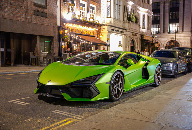 Lamborghini Revuelto