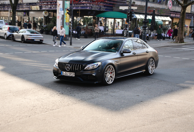 Mercedes-AMG C 63 S W205