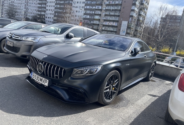Mercedes-AMG S 63 Coupé C217 2018 Yellow Night Edition