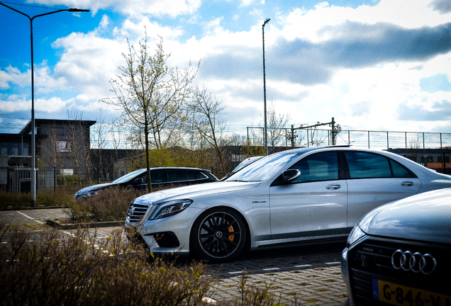 Mercedes-Benz S 63 AMG V222