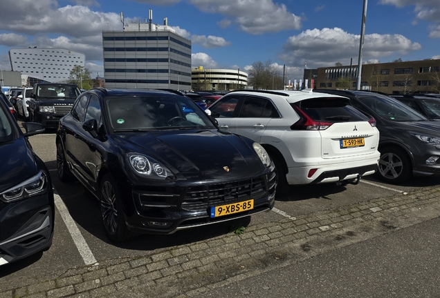 Porsche 95B Macan Turbo