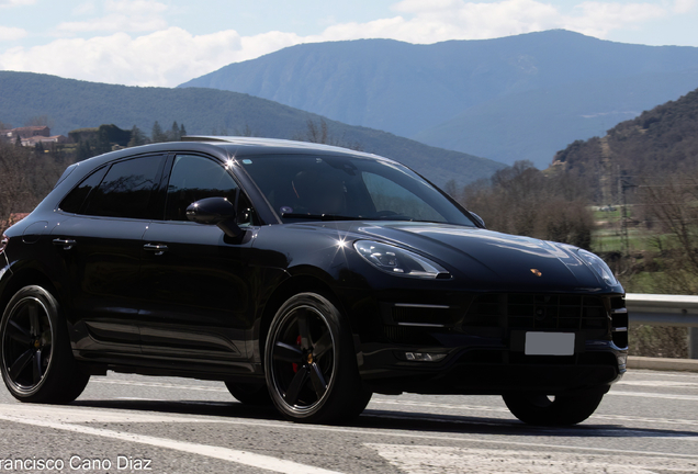 Porsche 95B Macan Turbo
