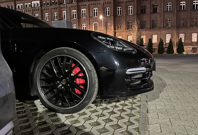 Porsche 971 Panamera GTS MkI