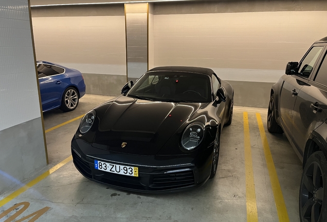 Porsche 992 Carrera 4S Cabriolet