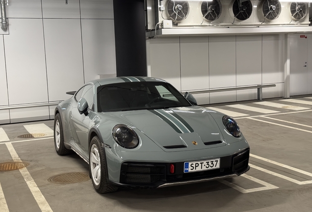 Porsche 992 Dakar