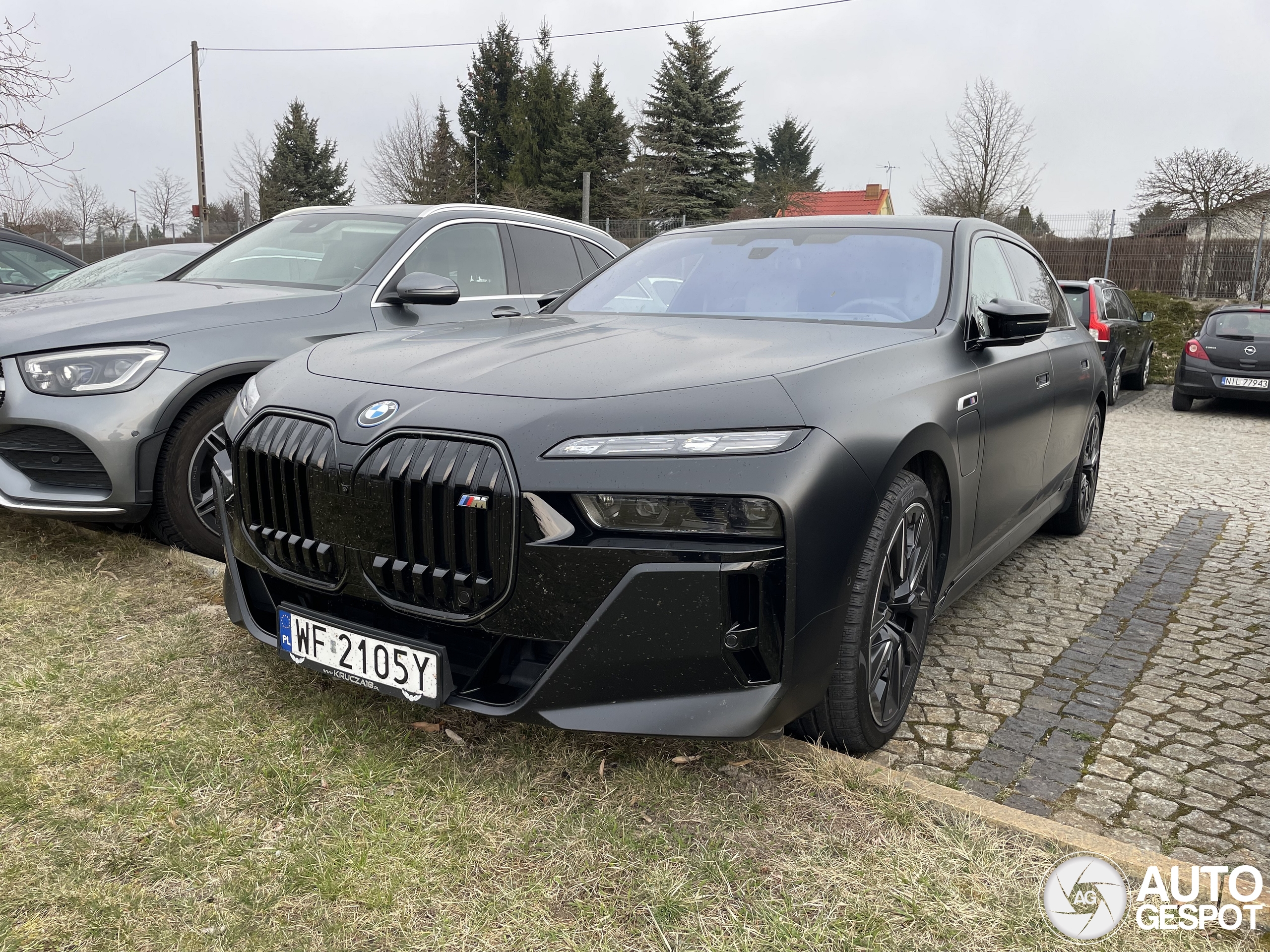BMW M760e xDrive