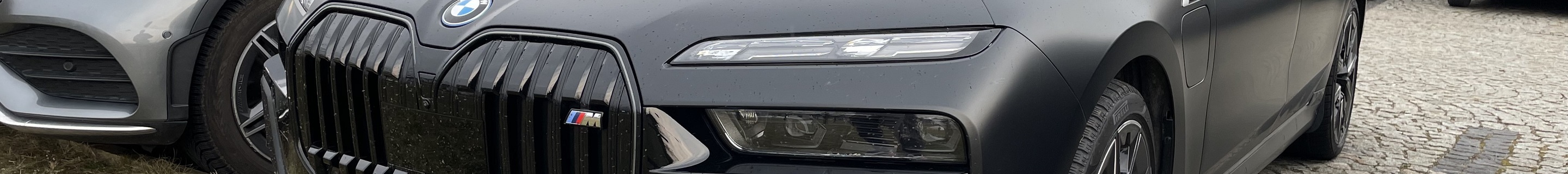 BMW M760e xDrive