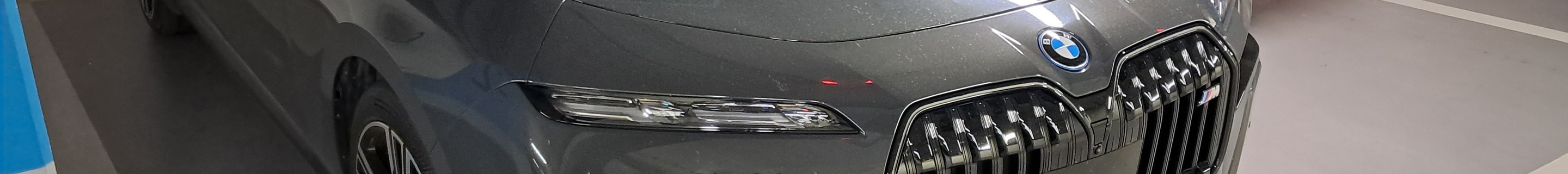BMW M760e xDrive