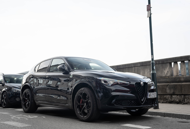 Alfa Romeo Stelvio Quadrifoglio 2023