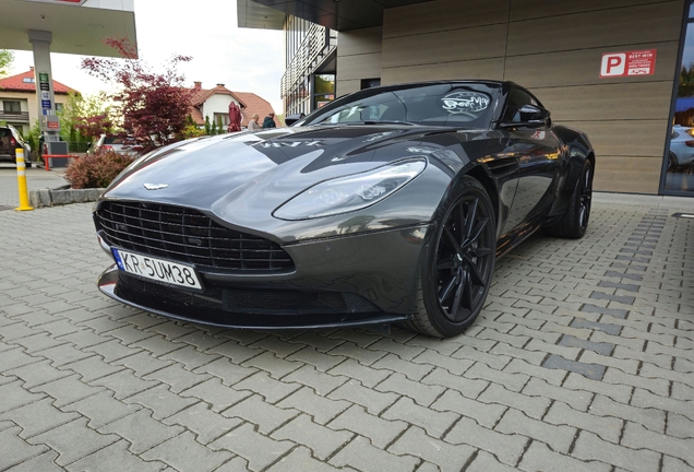 Aston Martin DB11