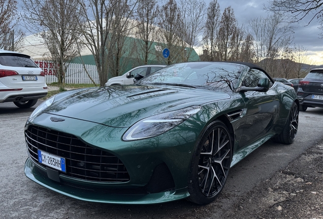 Aston Martin DB12 Volante