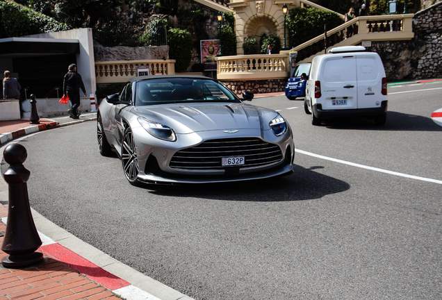 Aston Martin DB12 Volante