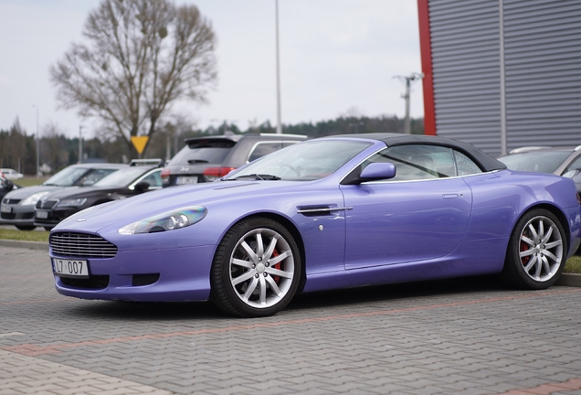Aston Martin DB9 Volante