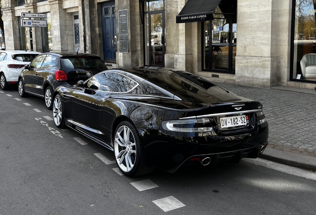 Aston Martin DBS Carbon Black Edition
