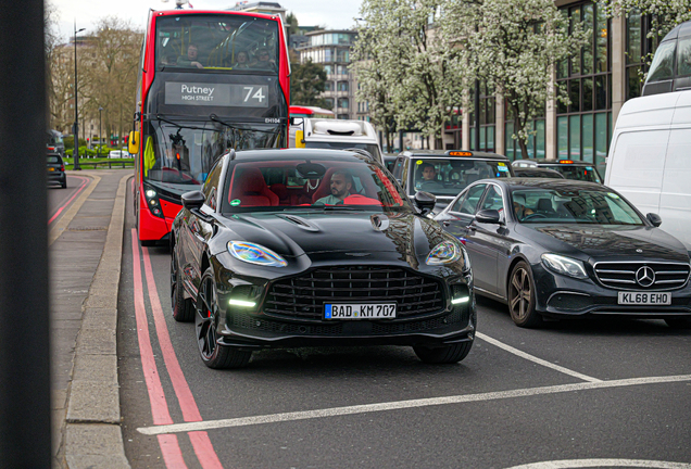 Aston Martin DBX707