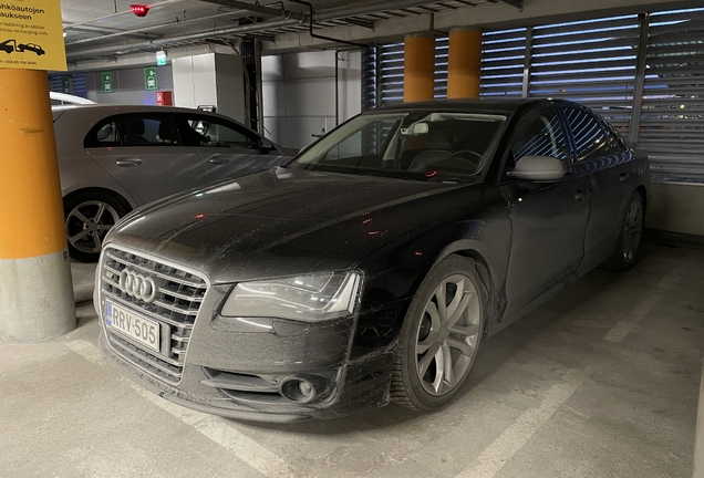 Audi S8 D4