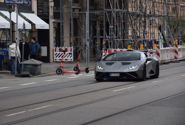 Lamborghini Huracán LP640-2 STO