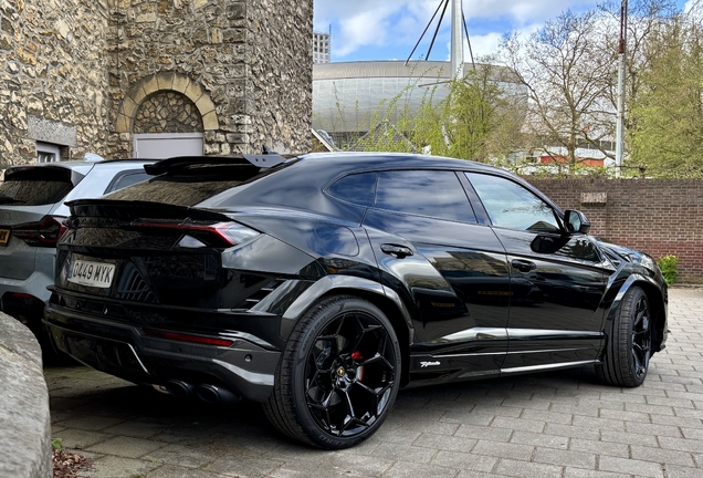 Lamborghini Urus Performante