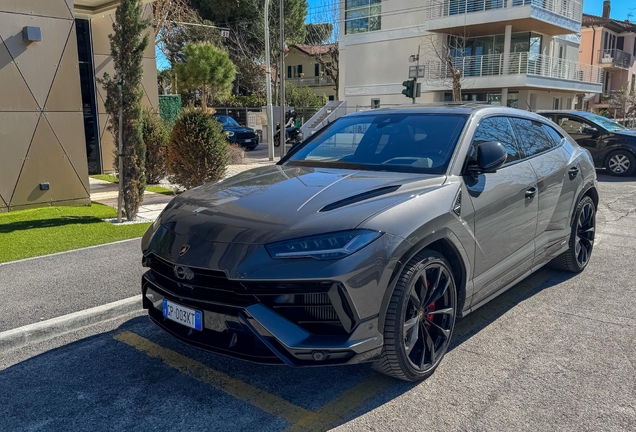 Lamborghini Urus S