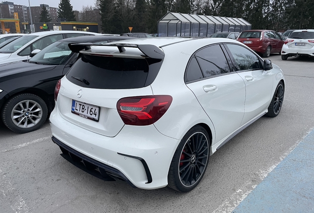 Mercedes-AMG A 45 W176 2015