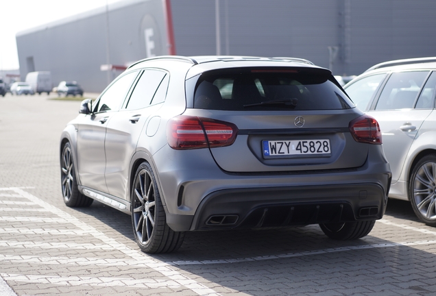 Mercedes-AMG GLA 45 X156 2017