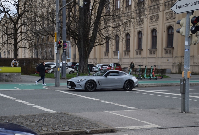 Mercedes-AMG GT 63 C192