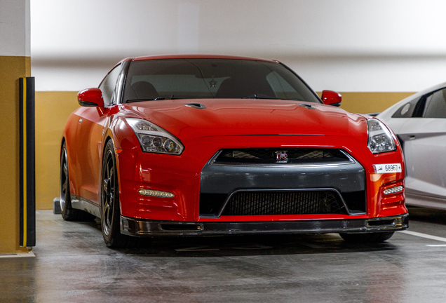 Nissan GT-R 2012