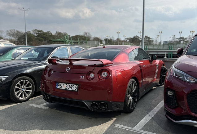 Nissan GT-R 2014