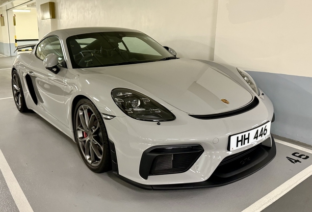 Porsche 718 Cayman GT4