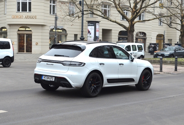 Porsche 95B Macan GTS MkIII