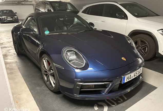 Porsche 992 Carrera 4S Cabriolet