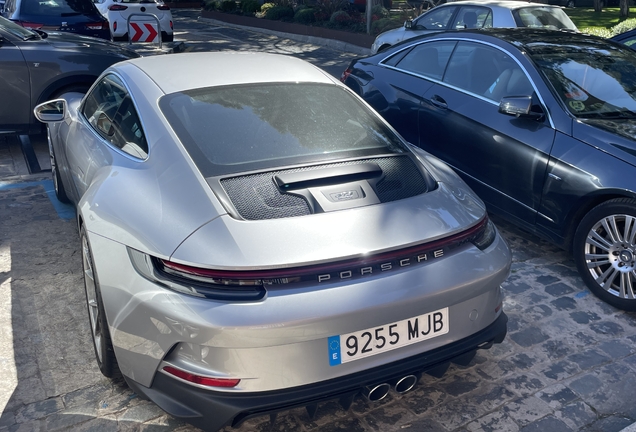 Porsche 992 GT3 Touring
