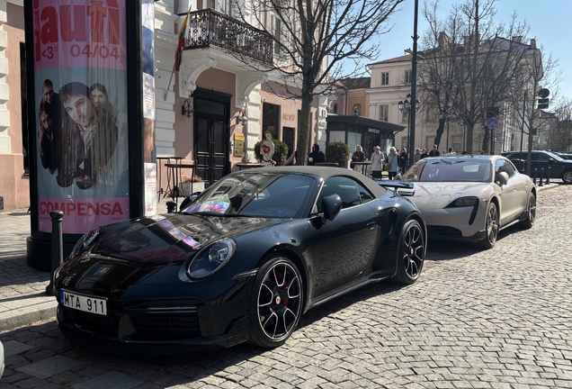 Porsche 992 Turbo Cabriolet